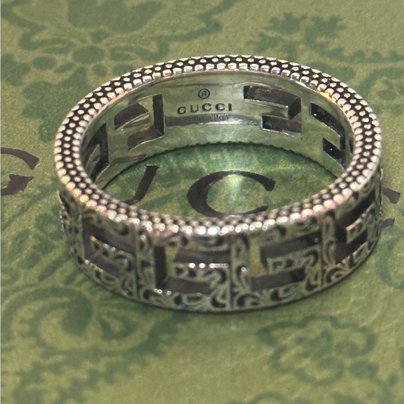 GUCCI Silver Ring With Square G- size 16/ 925 silver - Picture 9 of 12